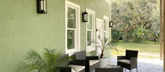 Lakefront efficiency 3 min from Deleon Springs State Park