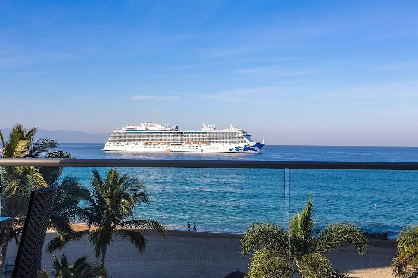 Am Strand, Liegestühle, Strandtücher
