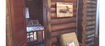 Breezy_Cabin On Island Lake_Pet Friendly_Northshore Bay Resort