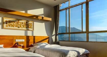 Travelling with Hostel Guilin Longji