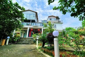 Exterior - Yangshuo Moon Villa Homestay (Yulonghe Scenic Area Branch) (Yangshuo)