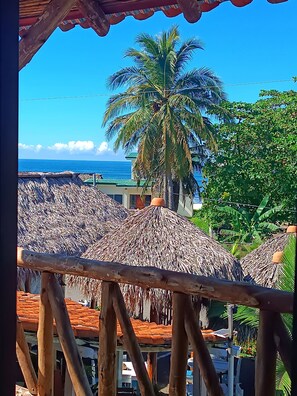 Cabana superior, 1 quarto, vista para o mar, na torre | Roupas de cama premium, cofres nos quartos, individualmente decorados