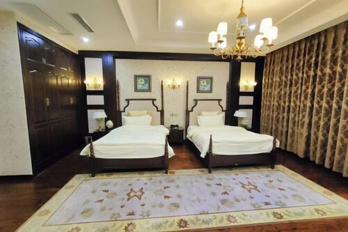 Guoqi Hotel (Tangchi Hot Spring Tourism Resort)