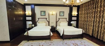 Guoqi Hotel (Tangchi Hot Spring Tourism Resort)