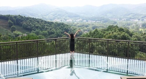 Guoqi Hotel (Tangchi Hot Spring Tourism Resort)