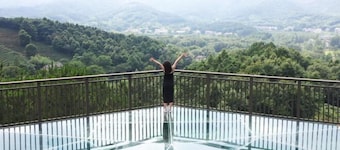 Guoqi Hotel (Tangchi Hot Spring Tourism Resort)