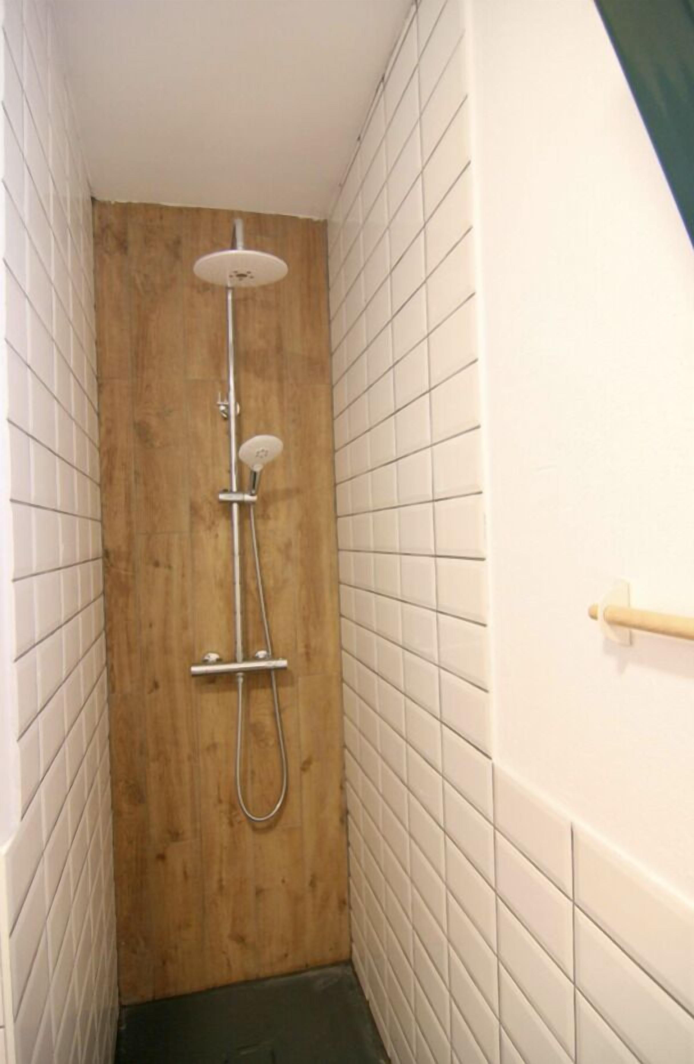 City Studio | Bathroom | Shower, towels, soap, shampoo