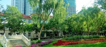 Bayin Guoleng Hotel