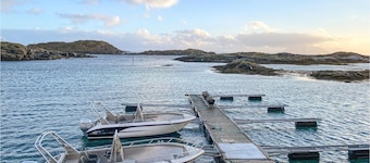 Beautiful home in Offersøy with sauna