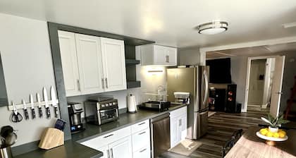 Freshly Renovated 2 Bed 1.5 Bath near Downtown Augusta