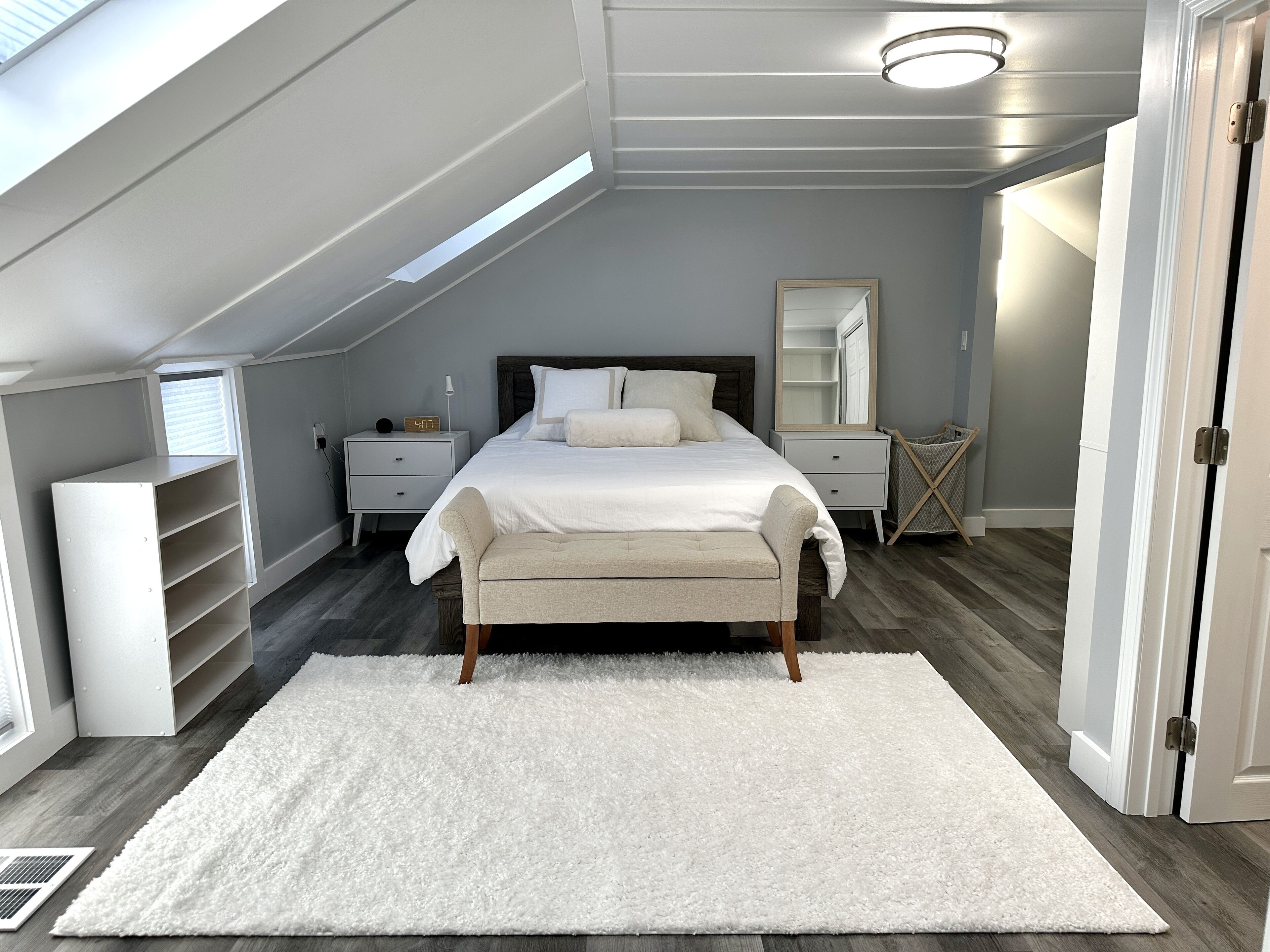 2 bedrooms, desk, iron/ironing board, free WiFi