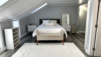 2 bedrooms, desk, iron/ironing board, free WiFi