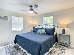 2 bedrooms, desk, iron/ironing board, free WiFi