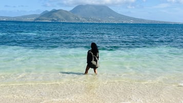 Camastros y toallas de playa