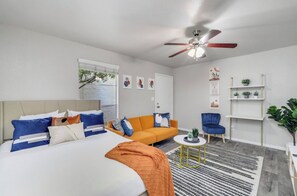 1 bedroom, desk, iron/ironing board, free WiFi