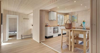 Beautiful home in Vejby with kitchen
