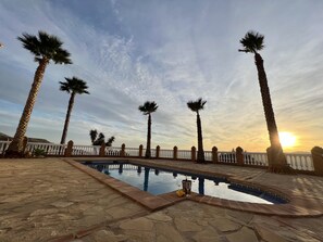 Outdoor pool - "CasaBlanca" Rural Villa with pool and barbecue. (Viñuela)