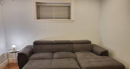1 Bedroom Basement Suite for Max 2 Adults/ kid