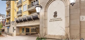 Exterior detail - Ritz Carlton Vail resort 2 bedroom luxury condo (Vail)