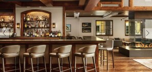 Bar (on property) - Ritz Carlton Vail resort 2 bedroom luxury condo (Vail)