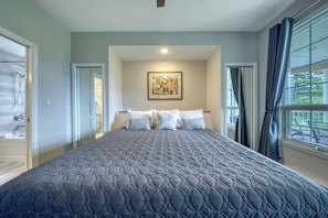 1 bedroom, iron/ironing board, Internet, bed sheets - Mountain Den King 1 bedroom, sleeps 4: Unit 2005 A (Fairmont Hot Springs)