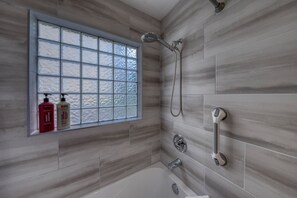 Shower, hair dryer, towels