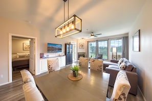 Interior - Mountain Burrow 2 bedroom suite, sleeps 8: Unit 2005A&B (Fairmont Hot Springs)