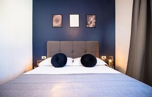 4 bedrooms, travel crib, free WiFi, bed sheets