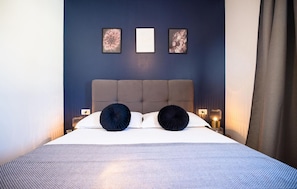 4 bedrooms, travel crib, free WiFi, bed sheets