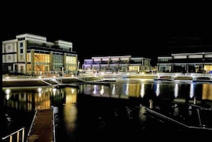 Exterior - Friday Harbour Resort 2 Bedroom Condo Lake Simcoe (Innisfil)