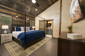 5 bedrooms, iron/ironing board, travel crib, free WiFi