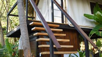 Bohemia Glamping Noor-A | In-room safe, individually decorated, individually furnished, free WiFi