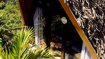 1 bedroom, in-room safe, individually decorated, individually furnished