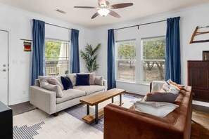 TV, offices - Family friendly | Hot Tub, Karaoke & Fire Pit (Dripping Springs)