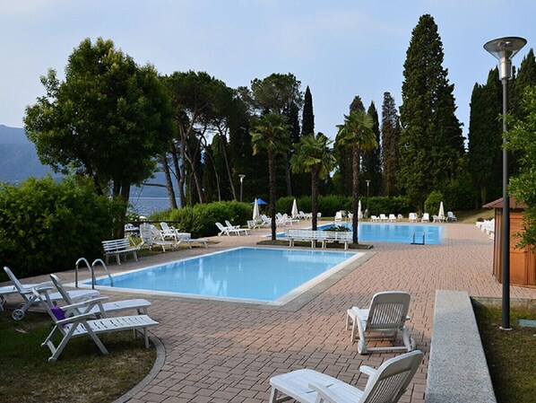 Pool - Gardenia apartment in Oggebbio with lake view (Oggebbio)