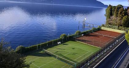 Gardenia apartment in Oggebbio with lake view
