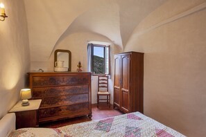 1 bedroom, iron/ironing board, bed sheets