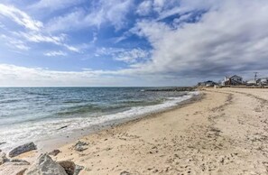 Beach nearby - Cozy Mid-Cape Studio Steps to the Beach & Pool (Dennis Port)