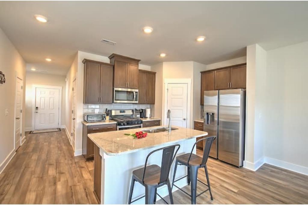 Stunning Townhome in Greer