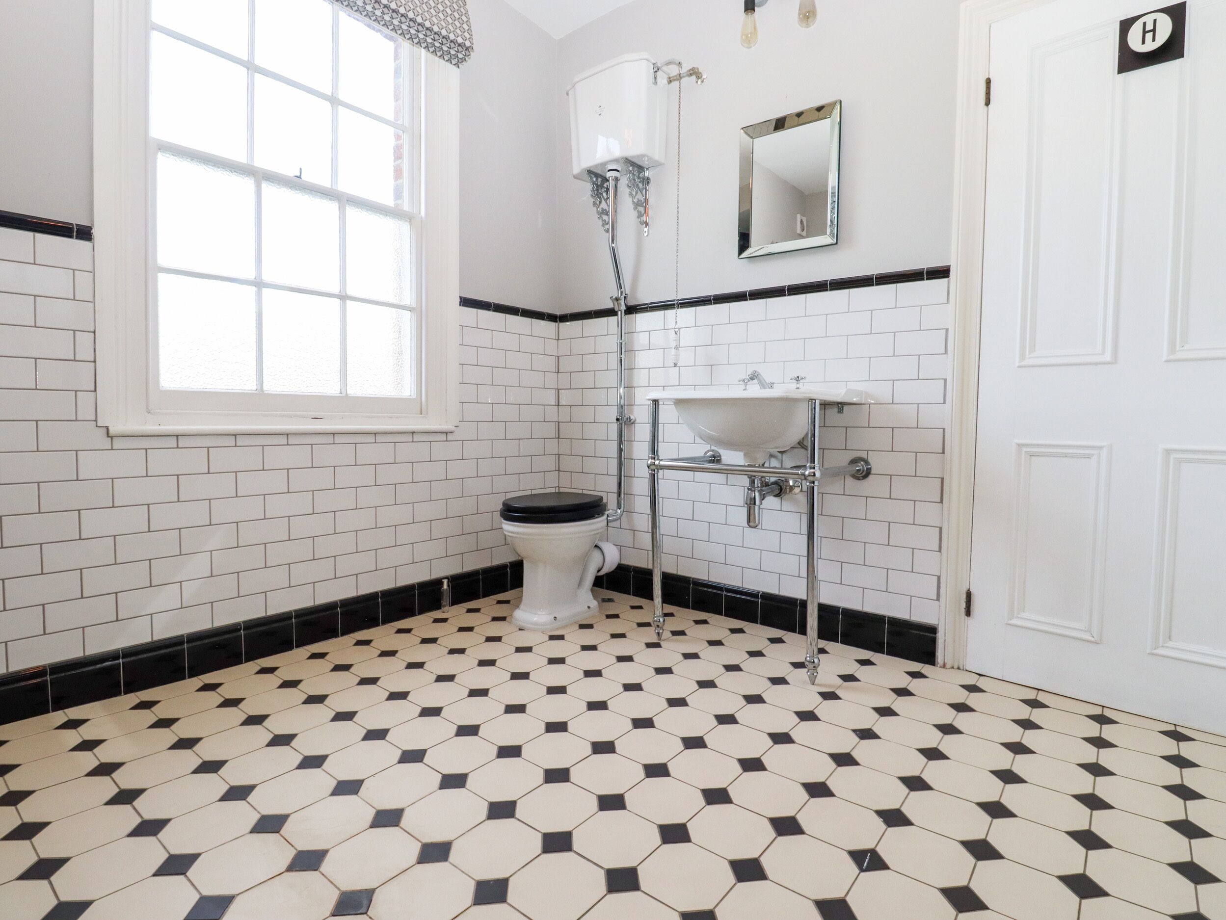 Cottage | Bathroom | Shower