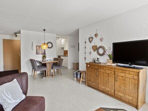 TV - Nice apartment for 4 guests with WIFI, TV and balcony (Lenzerheide)