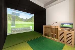 Indoor golf driving range - HIIVE by fusion Binh Duong - VSIP 1 (Ho Chi Minh City)