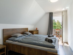 3 dormitorios, cuna de viaje, wifi gratis y ropa de cama