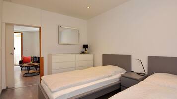 2 habitaciones, cuna de viaje y wifi gratis