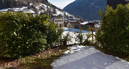 Lovely apartment for 4 guests with WIFI, TV, patio, panoramic view and parking
