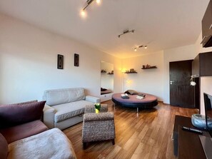 Living area - Donna's Apt/1 BDR @ Lozenets (Sofia)