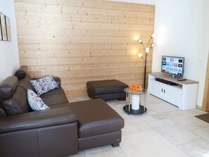 TV, fireplace, DVD player - Beautiful apartment for 4 people with WIFI, TV, terrace and panoramic view (Evolène)