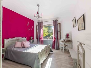 4 Schlafzimmer, kostenloses WLAN, Bettwäsche