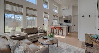 Golf and Riverfront Cottage | King Bed | Group Availability