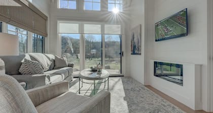 Golf and Riverfront Cottage | King Bed | Group Availability